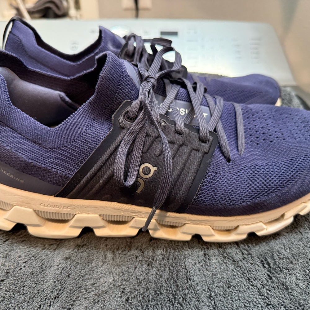 On Running Men's Navy cloudswift